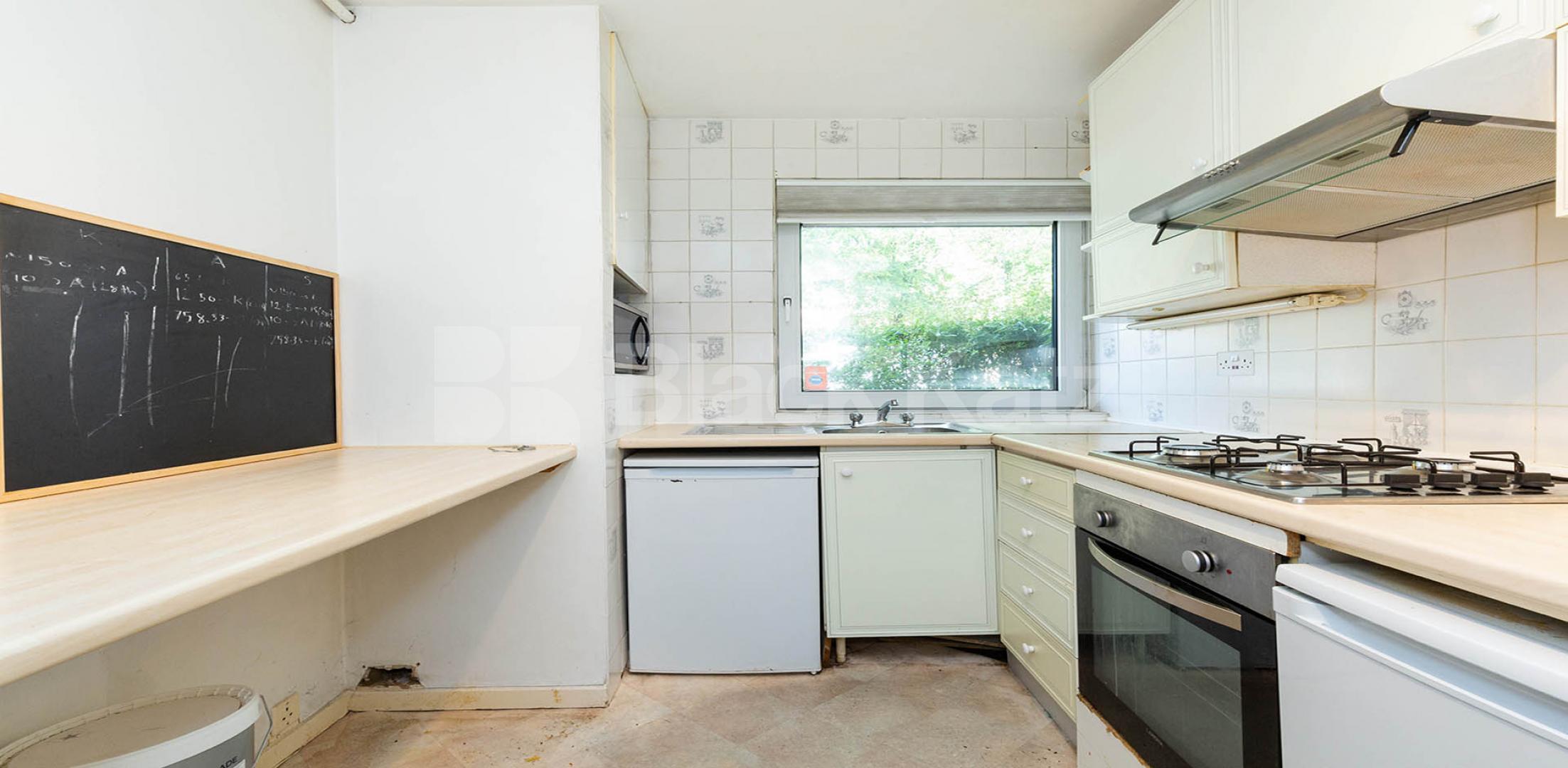 			NEW INSTRUCTION!, 3 Bedroom, 1 bath, 1 reception Flat			 Boundary Road, ST JOHNS WOOD